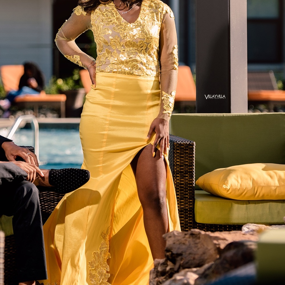 Yellow dress. Can be worn for prom, pageant, etc.